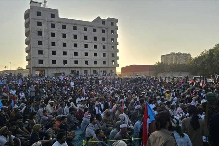 صور أولية لاحتفالات أبناء المهرة بذكرى الاستقلال وانتصار عملية (المستقبل الواعد)!