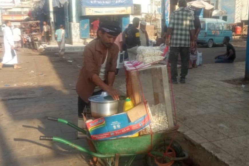 &quot;جميل&quot; بائع الكرابيش في الشيخ عثمان… قصة كفاح لا تتوقف