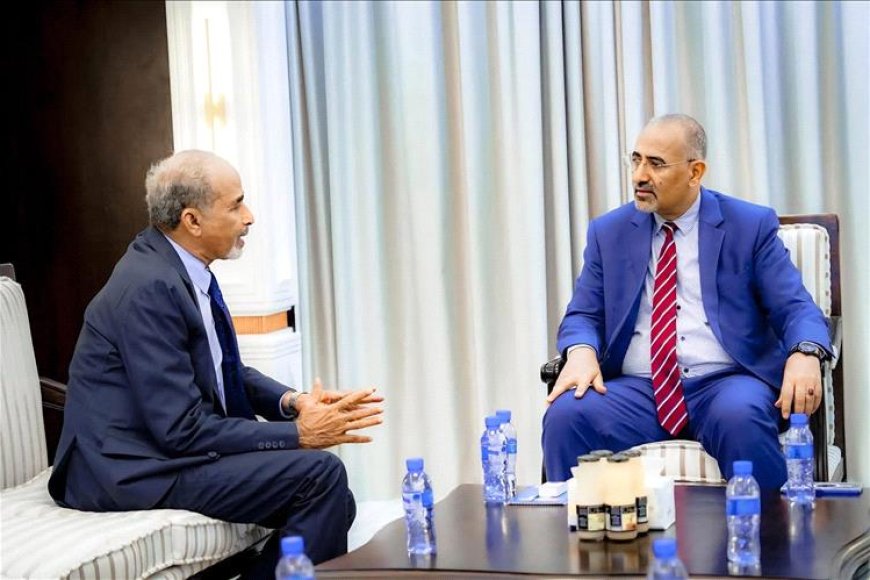 لقاء يبحث التطورات الأمنية والعسكرية في عدن بين الزبيدي والصبيحي