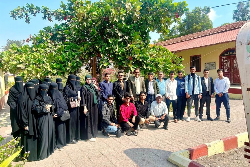 الإتحاد العام لطلاب جامعة عدن يزور كلية اللغات والترجمة ويقر تشكيل المجلس الطلابي وآلية عمله.