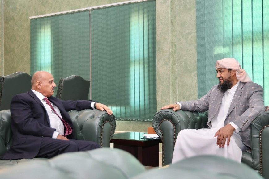 المحرّمي يلتقي محافظ البنك المركزي  ويؤكد دعم جهود الاستقرار النقدي