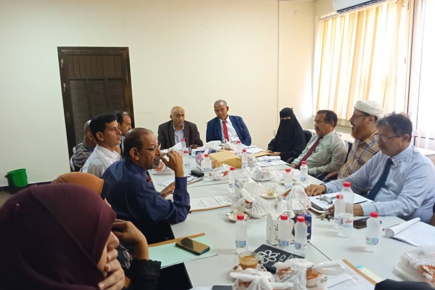 مجلس الدراسات العليا بجامعة عدن يعقد دورته السابعة ويقر عددًا من الموضوعات 