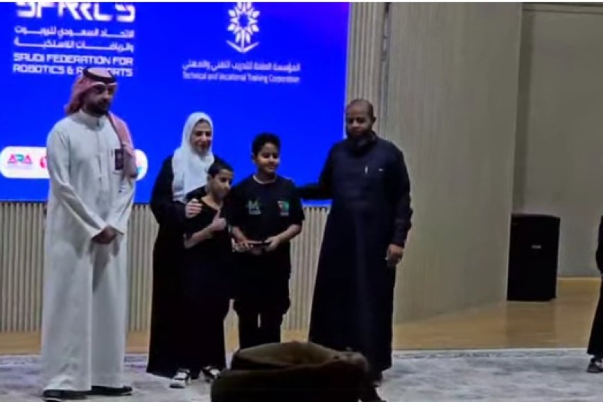 مدارس النورس الأهلية تحصد المركز الثالث عالمياً  في التحدي العالمي للروبوتات فئة سكراتش M&TEAM بالرياض