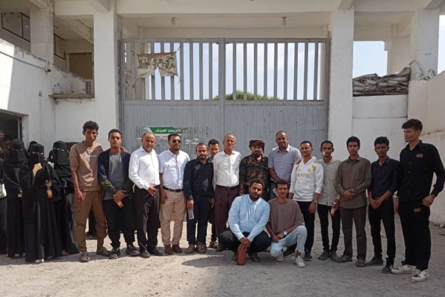 ضمن البرامج التطبيقية.. طلبة كلية الحقوق بجامعة عدن ينفذون نزولًا ميدانيًا إلى إصلاحية السجن المركزي
