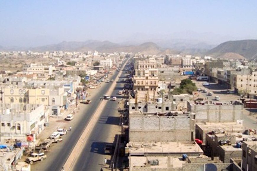 أبناء محافظة لحج يناشدون الرئيس الزبيدي إنقاذهم من أزمات المياه والكهرباء