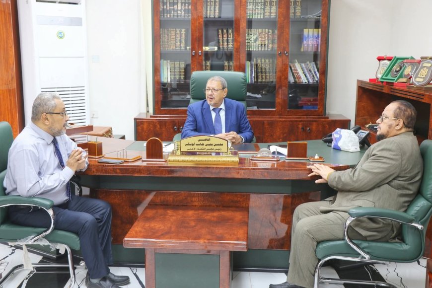 رئيس مجلس القضاء الأعلى يلتقي عميد المعهد العالي للقضاء لمناقشة سير العملية التعليمية
