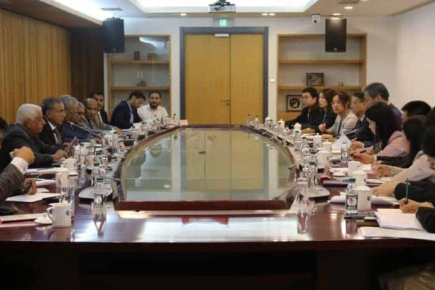 ضمن الشراكة اليمنية الصينية.. جهود مشتركة لافتتاح مركز HSK بجامعة عدن 