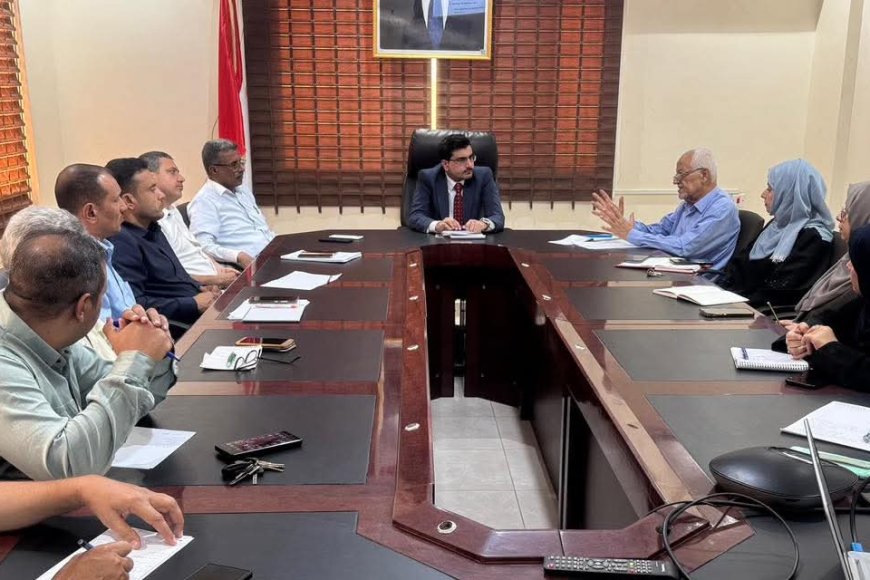 نائب وزير المياه والبيئة يترأس اجتماعاً لمناقشة إعداد موازنة وخطط المشاريع للعام 2026م