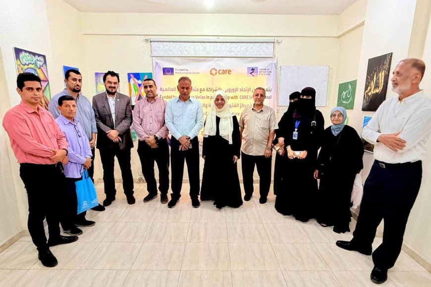 الجاوي يدشّن المعرض الختامي لمشروع “السلام ورواد الفنون” في مديرية المعلا