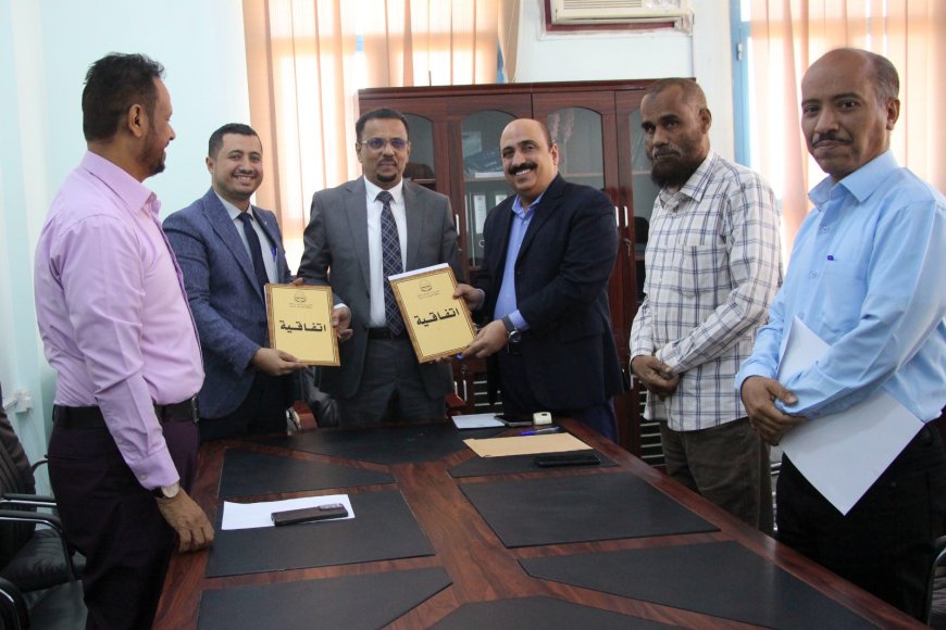 الأمين العام لمحلي حضرموت يرعى توقيع اتفاقيتين في قطاع التربية والتعليم بساحل حضرموت