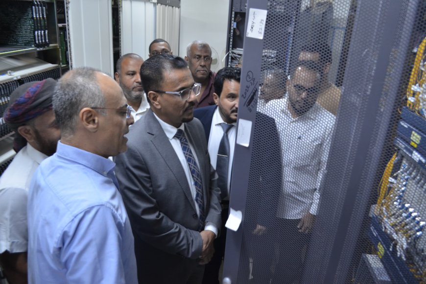 برعاية كريمة من المحافظ الخنبشي،،  الأمين العام لمحلي حضرموت يدشّن استكمال تشغيل 18 محطة اتصالات جديدة بساحل حضرموت ويضع حجر الأساس لمدينة تكنولوجيا المعلومات السكنية
