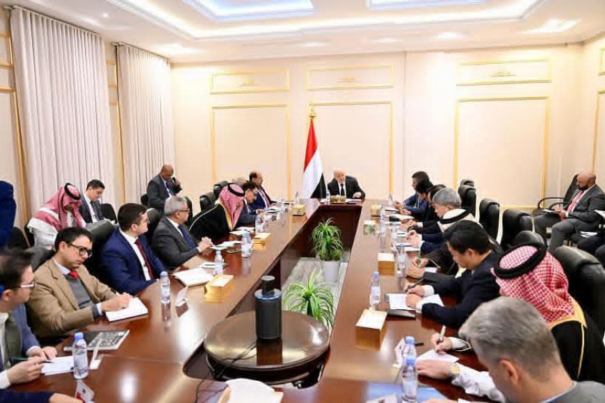 رئيس مجلس القيادة يحث المجتمع الدولي على المساهمة في ترجمة القرارات السيادية الى اجراءات عملية داخل مجلس الأمن