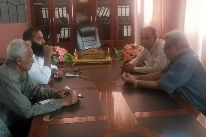 السلطة زنجبار والأشغال العامة وهيئة الأراضي تبحث وقف البناء العشوائي وتنظيم التخطيط الحضري للمدينة