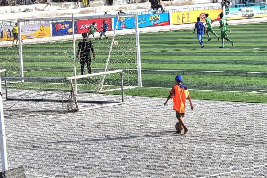 المكلا يقترب من التأهل للدرجة الأولى بتعادله مع الحسيني في تجمع الحديدة