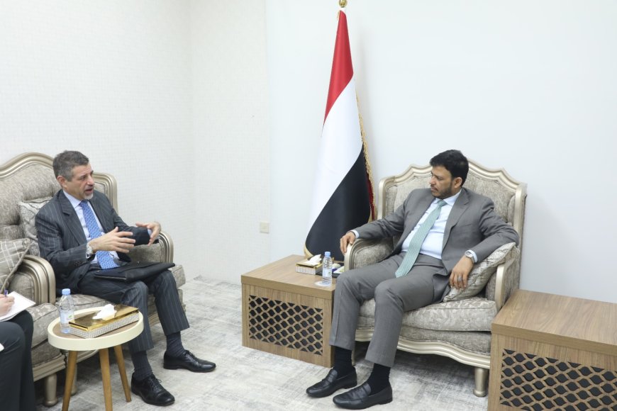 الدكتور عبدالله العليمي: يناقش مع السفير الامريكي مستجدات الأوضاع في اليمن وحماية الملاحة الدولية في البحر الأحمر