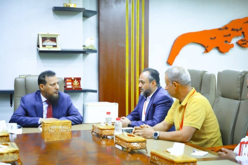 محافظ عدن يشكّل لجنة لبحث إمكانية عودة نشاط شركة «يو» للاتصالات 