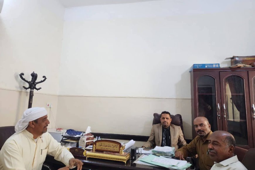 رئيس نيابة استئناف سيئون ينفذ نزولًا ميدانيًا مفاجئًا على النيابات الابتدائية بالمدينة