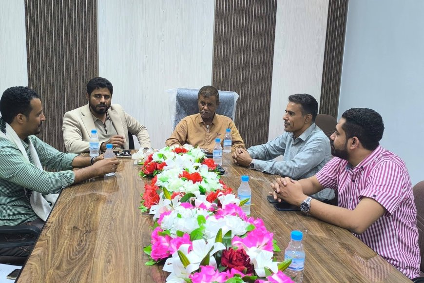 مدير عام الهئية العامة للأراضي بساحل حضرموت يبحث مع مدير عام الشحر تعزيز التنسيق لخدمة المواطنين