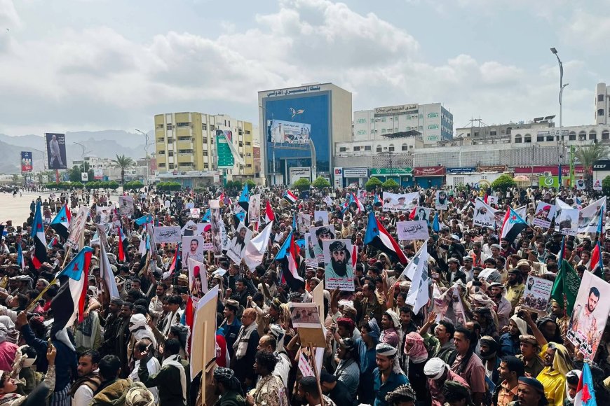 نبيل عبدالله: مليونية عدن كسرت (احتكار التمثيل) نبيل عبدالله: مليونية عدن كسرت (احتكار التمثيل)