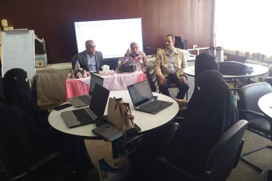 مركز العلوم والتكنولوجيا بجامعة عدن ينظم دورة في التحليل الإحصائي الحديث