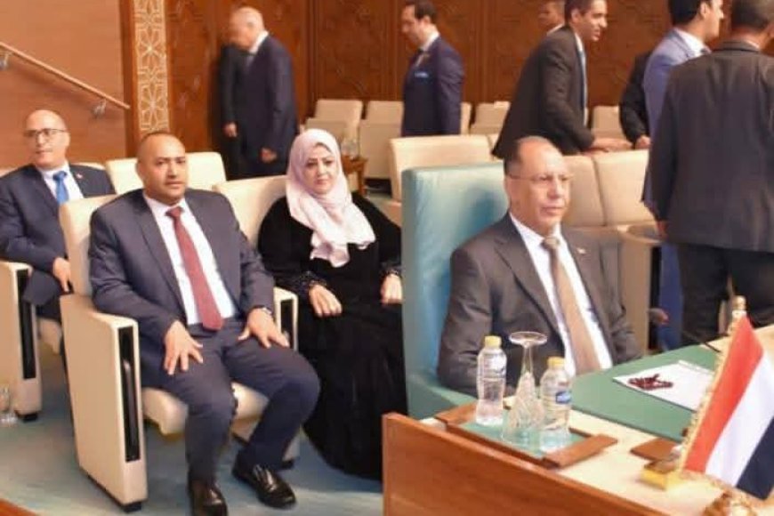 وزير الصناعة والتجارة يؤكد أهمية التضامن العربي لدعم اليمن وبرامج التنمية المستدامة وزير الصناعة والتجارة يؤكد أهمية التضامن العربي لدعم اليمن وبرامج التنمية المستدامة