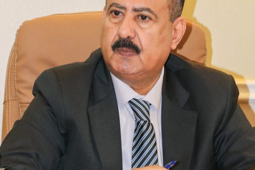 قيادات وموظفو وزارة النقل يهنئون معالي الوزير محسن علي حيدرة بتعيينه وزيرًا للنقل