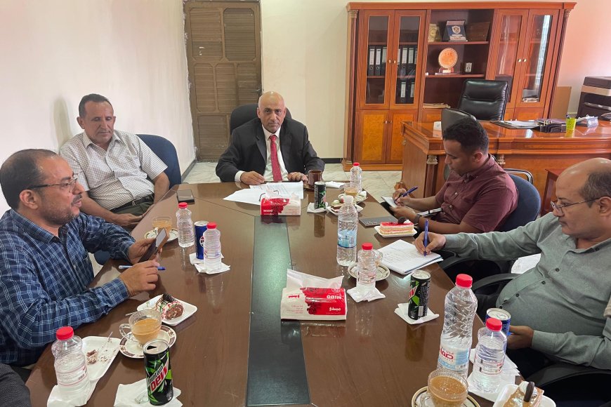 جامعة عدن تبحث آفاق التعاون المشترك مع مؤسسة آفاق شبابية