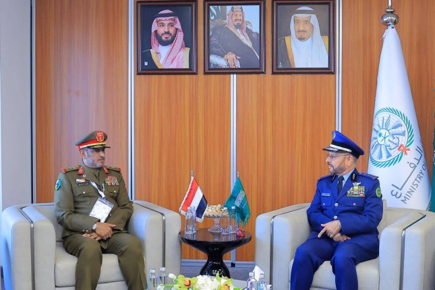 رئيس هيئة الأركان يبحث مع نظيره السعودي تعزيز التعاون العسكري وتطوير الشراكة الدفاعية