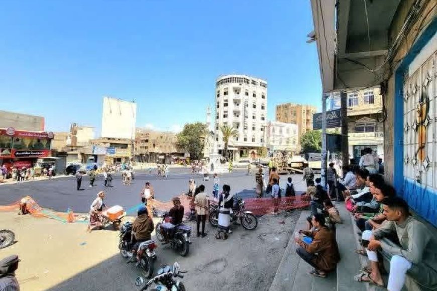 تعز..إشادة شعبية بجهود المشمر في تعبيد شـوارع مديرية القاهرة