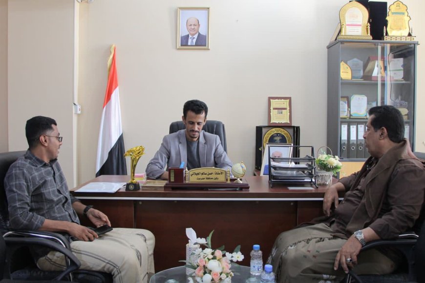 الوكيل الجيلاني يلتقي رئيس نادي دوعن ويشيد بدور النادي الرياضي والثقافي والاجتماعي