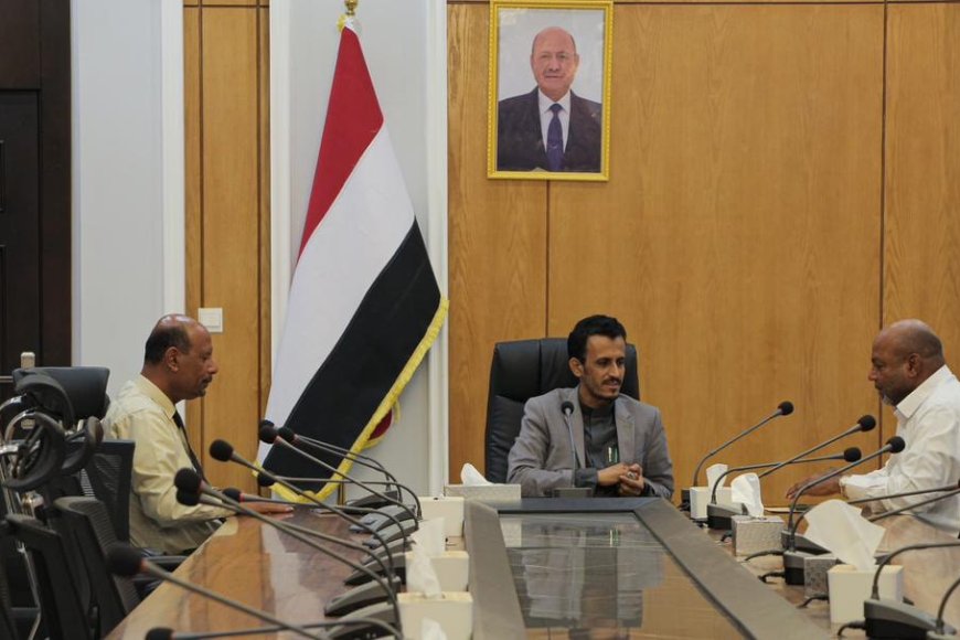 وكيل حضرموت الجيلاني يترأس اجتماعا لمتابعة التحضيرات لحملة شباب الكشافة الرمضانية لتنظيم خطوط السير