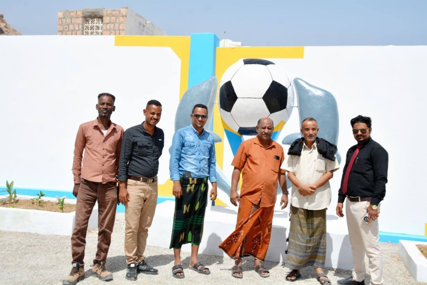 الجوهي وبامزاحم يطلعان على سير الأعمال النهائية في مشروع إعادة تأهيل منشأة نادي نصر بروم الرياضي