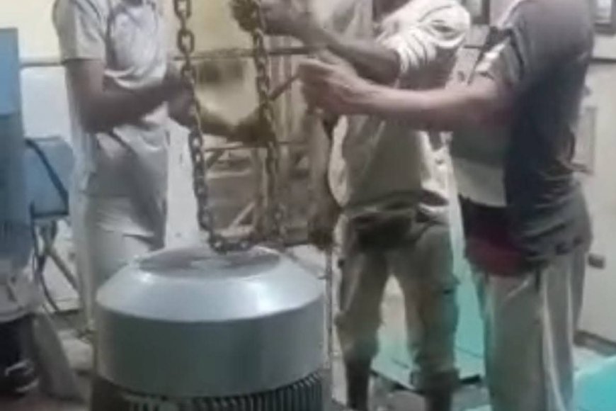 مؤسسة مياه عدن تواصل صيانة مضخة عمر المختار وتؤكد الحاجة لإعادة تأهيل أربع مضخات رئيسية