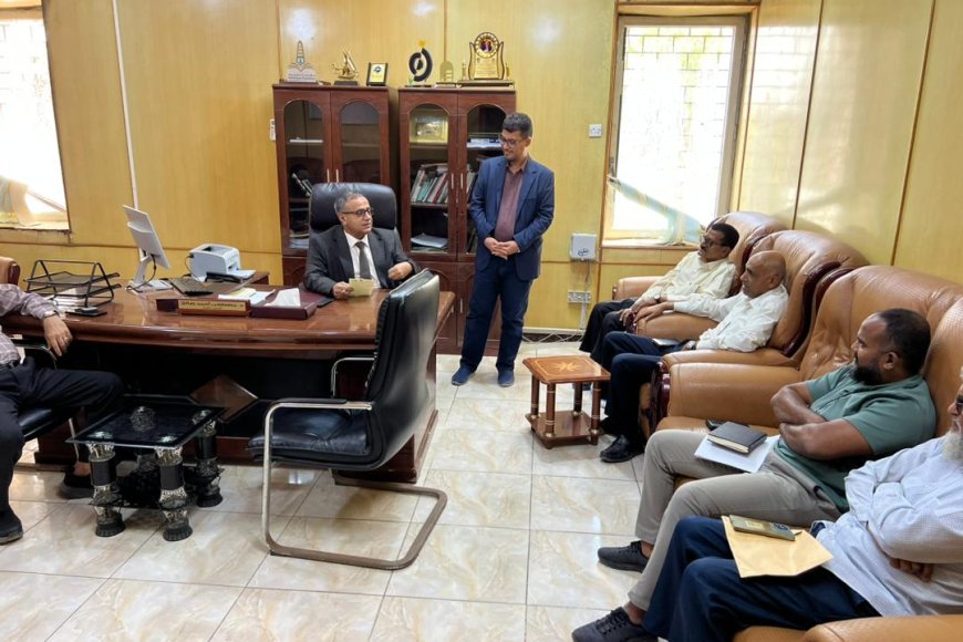 لمتابعة الأداء الإداري.. لصور يتفقد سير العمل في ديوان رئاسة الجامعة