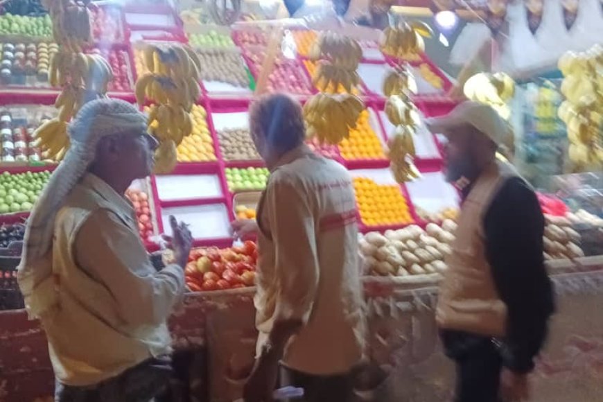 مكتب الصناعة والتجارة بخورمكسر يواصل حملاته الرقابية ويضبط مخالفات تموينية مكتب الصناعة والتجارة بخورمكسر يواصل حملاته الرقابية ويضبط مخالفات تموينية