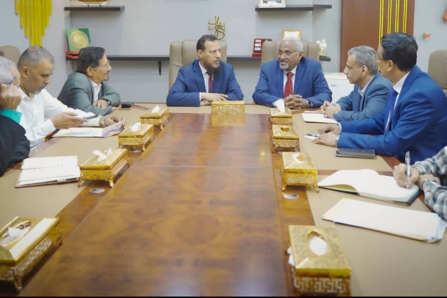 شيخ وباسلمة يناقشان سُبل تعزيز العمل الإداري للسلطة المحلية وتمكينها اقتصادياً وتنموياً شيخ وباسلمة يناقشان سُبل تعزيز العمل الإداري للسلطة المحلية وتمكينها اقتصادياً وتنموياً