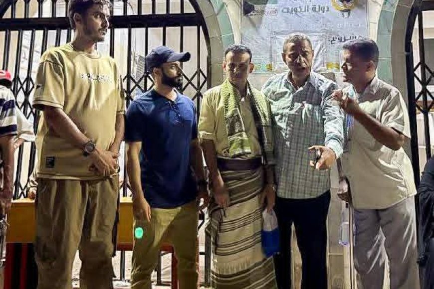 تدشين المخيم الطبي المجاني في مجمع القطيع الصحي بمديرية صيرة