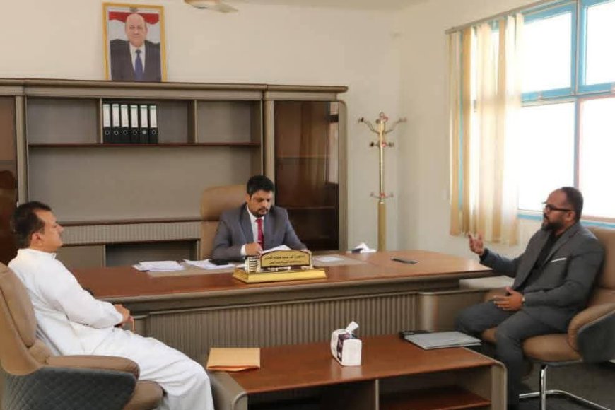 وزير التعليم الفني يناقش مع مركز (اليونسكو) الإقليمي تطوير منظومة التعليم الفني والمهني