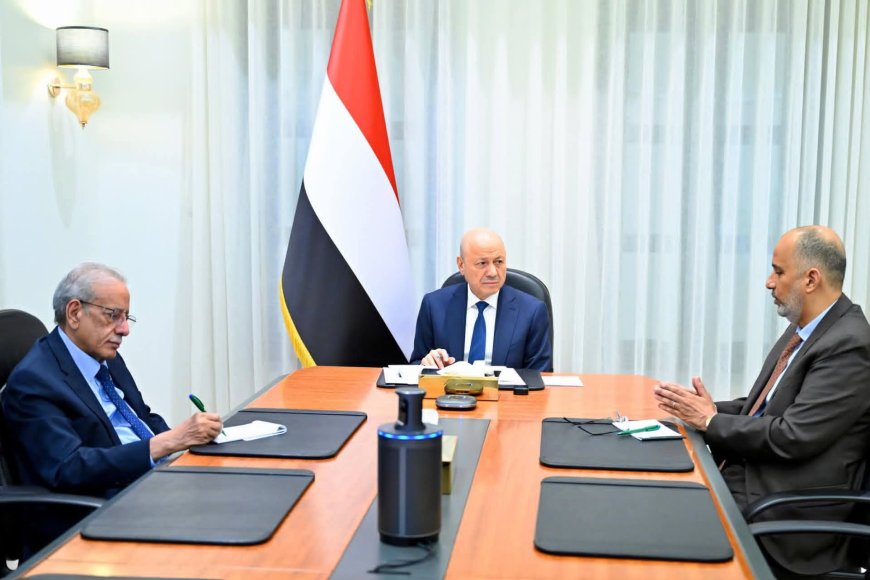 رئيس مجلس القيادة يجتمع بلجنة إدارة الأزمات لتدارس سبل الاستجابة للتطورات في المنطقة