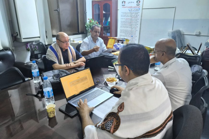 كلية الحاسوب بجامعة عدن تبحث توصيف المقررات وتطوير مناهجها الأكاديمية