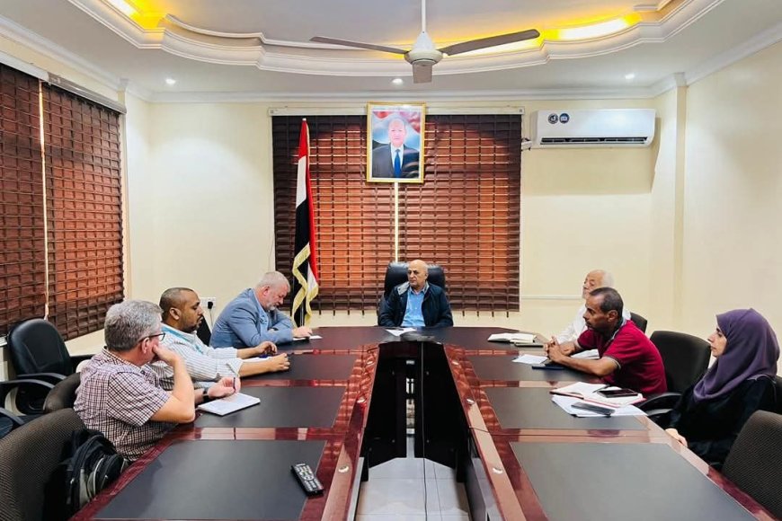 وزير المياه والبيئة يبحث مع اليونيسيف تعزيز التعاون ودعم حلول أزمة المياه في تعز