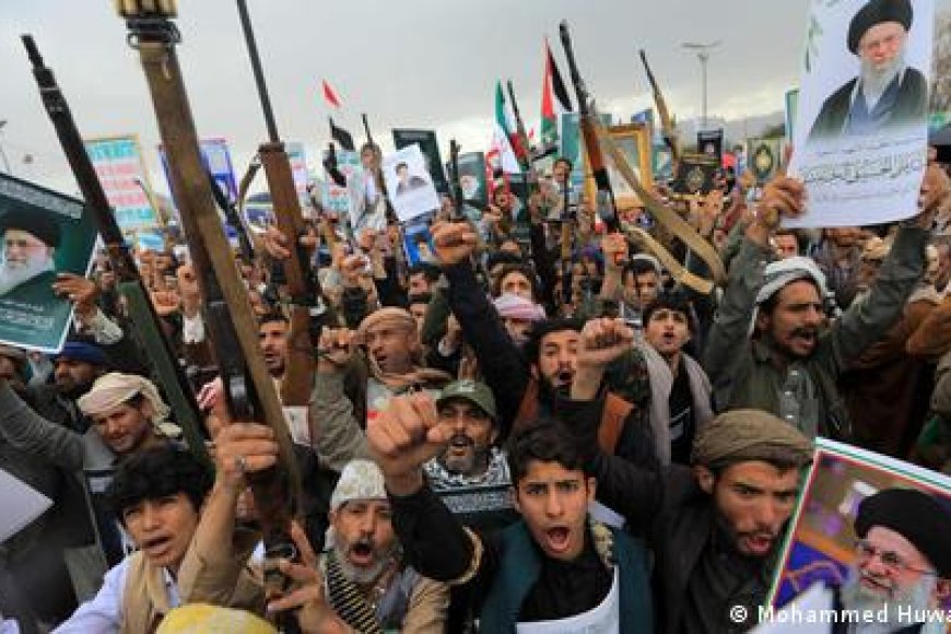 مليشيات الحوثي..تعلن مغادرة بحار روسي تم احتجازه في يوليو2025