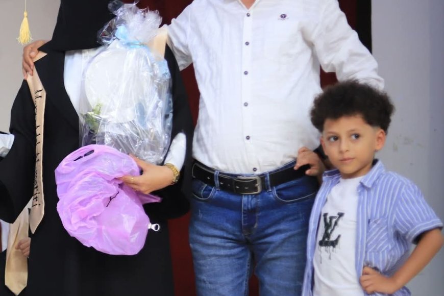 تعز..صحفي يتعرض للاعتداء من قبل مسؤول فيها