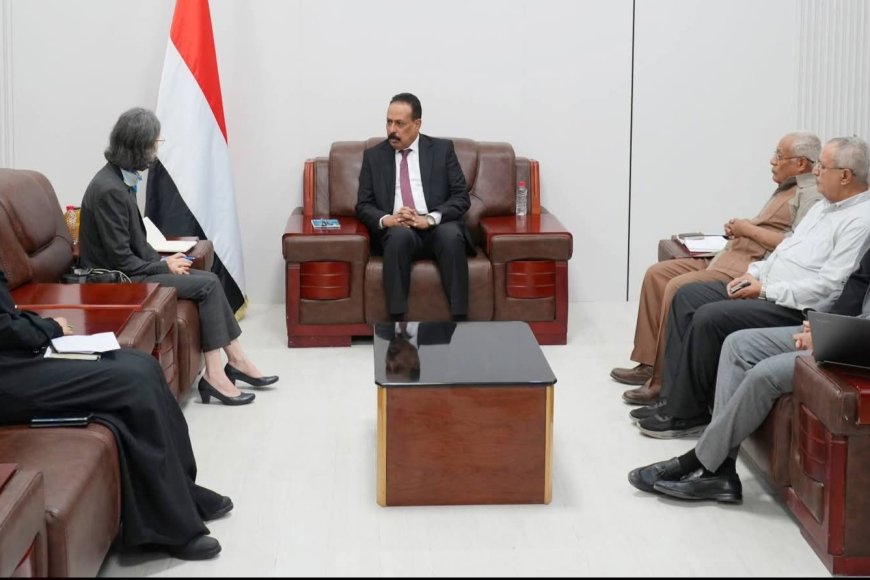 وزير الأشغال يبحث مع السفيرة الفرنسية سبل تعزيز التعاون في قطاع الطرق والبنية التحتية