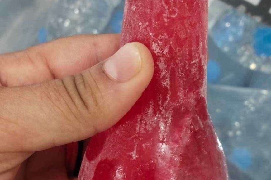 تعز..مول في بيرباشا بمديرية المظفر يبيع مواد غذائية منتهية الصلاحية وسط غياب الرقابة