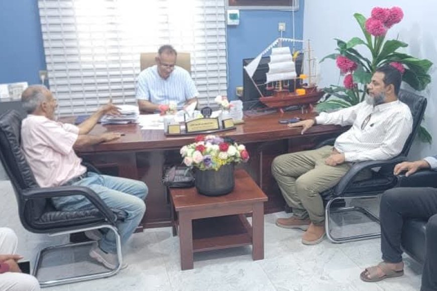 مناقشة سبل تحسين الخدمات الطبية في مستشفى خليج عدن