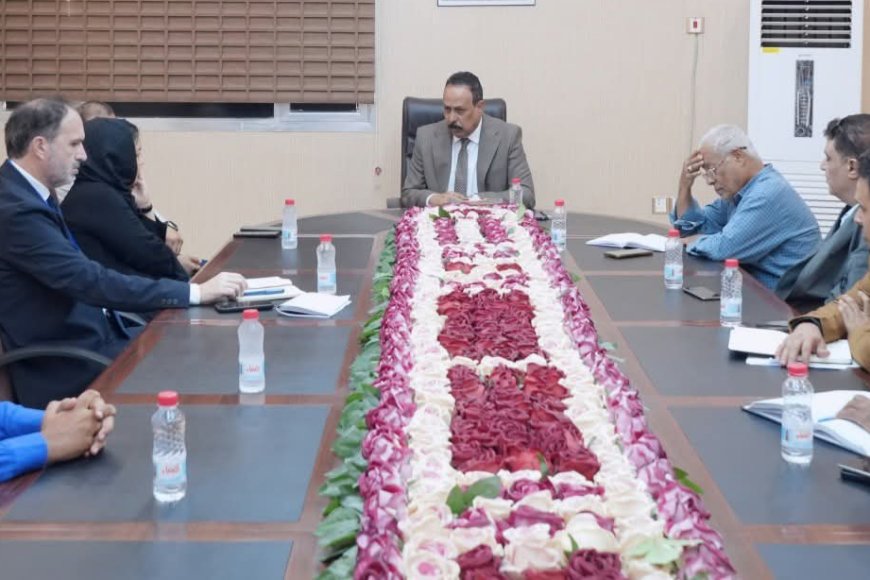 وزير الأشغال العامة والطرق يطلع على نتائج اجتماعات القاهرة مع البنك الدولي. وزير الأشغال العامة والطرق يطلع على نتائج اجتماعات القاهرة مع البنك الدولي.