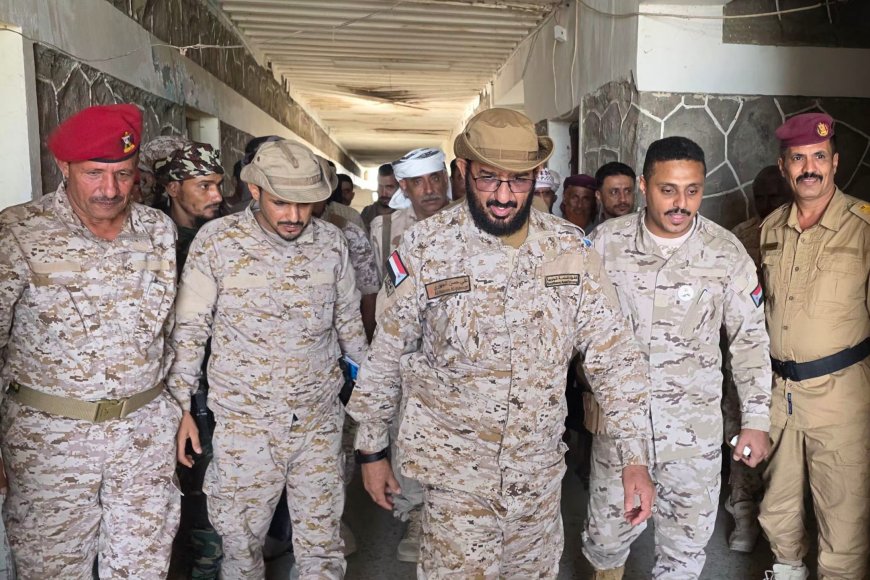 العميد الجهوري يقوم بزيارة تفقدية للواء الثاني حزم بقاعدة العند العميد الجهوري يقوم بزيارة تفقدية للواء الثاني حزم بقاعدة العند