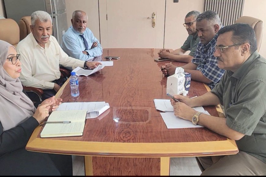 خلال لقائه بوكيل المساعد لوزارة الصحة العامة..مدير البريقة يناقش تفعيل المشاركة المجتمعية والنظام المسائي بالمراكز الصحية وبناء مستشفى عام بالمديرية