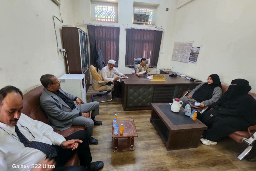 رئيس نيابة استئناف سيئون يناقش تعزيز حماية الأطفال المخالفين للقانون